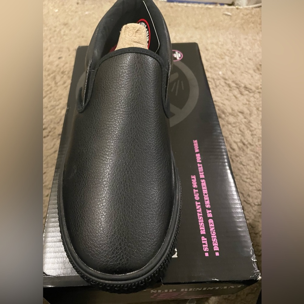 Non slip Sketcher sneakers